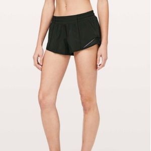 Lululemon Hotty Hot Shorts 2.5” Black